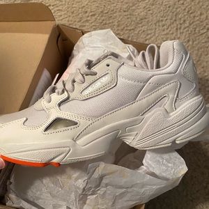 Adidas Falcon sneakers size 8